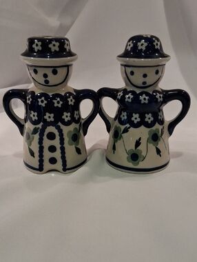 Boleslawiec Blue & Cream Ceramic Salt and Pepper Shaker Set Boy And Girl